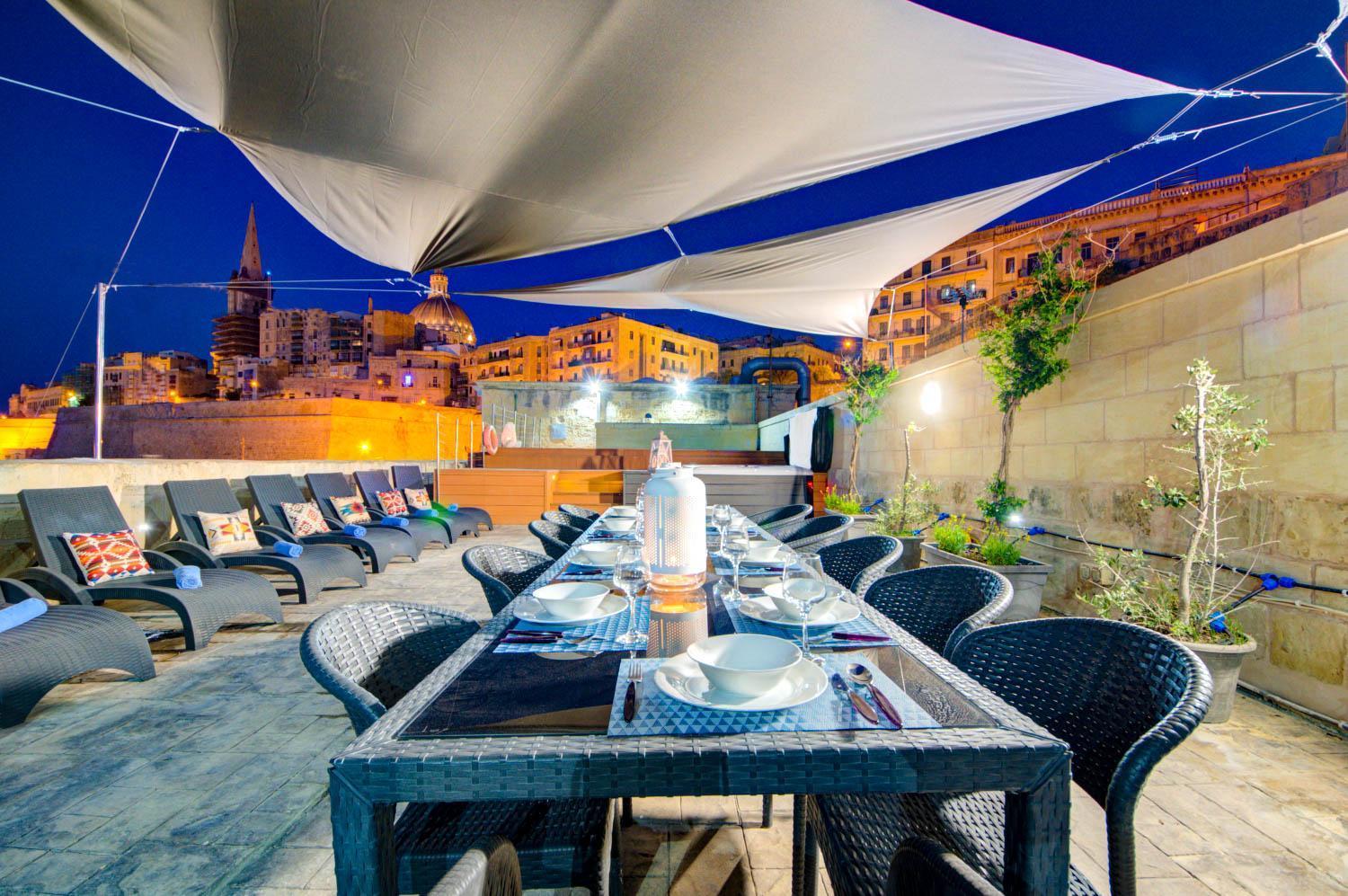 Valletta Waterfront Villa With Pool And Jacuzzi 外观 照片